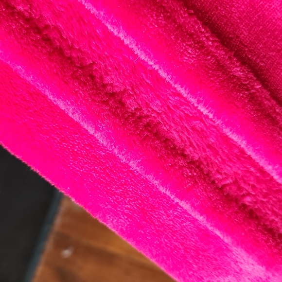 Disney Store Beauty and the Beast Belle Pink Fleece Blanket - Picture 11 of 12